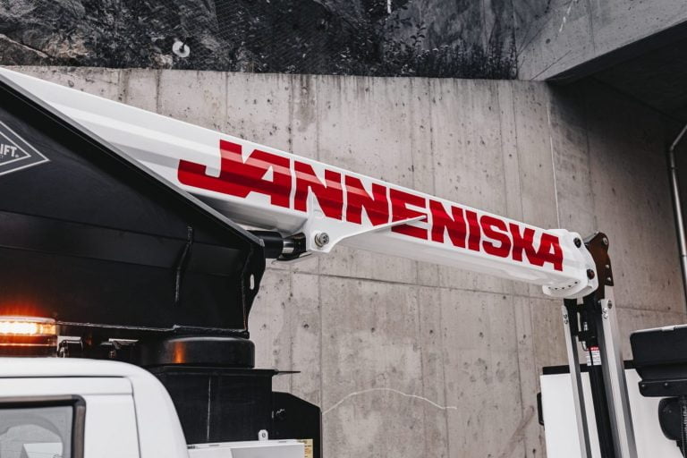 Janneniska JN13